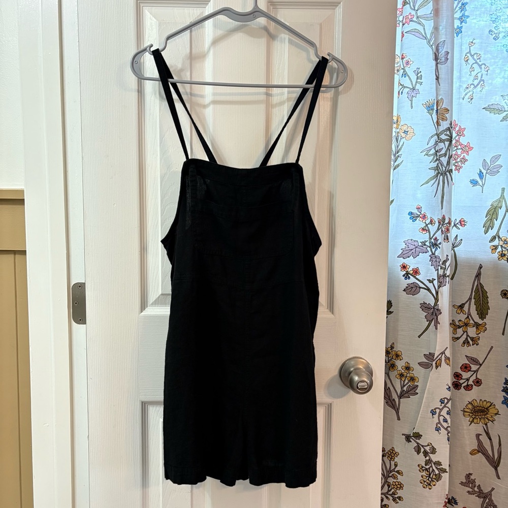 Old Navy Black Linen Romper Jumpsuit - Picture 2 of 8